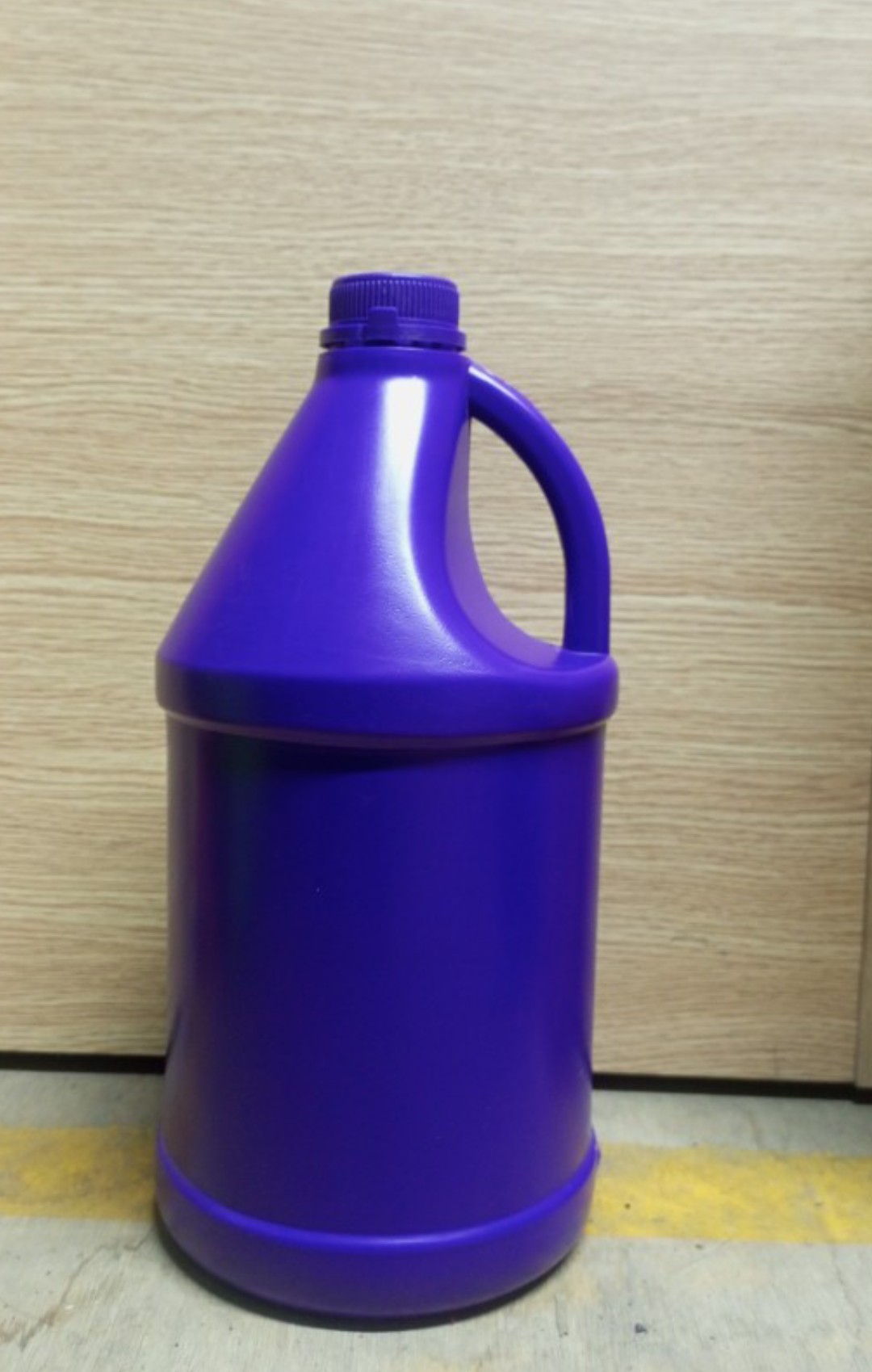 Can nhựa HD 4 Lít (Tím)
