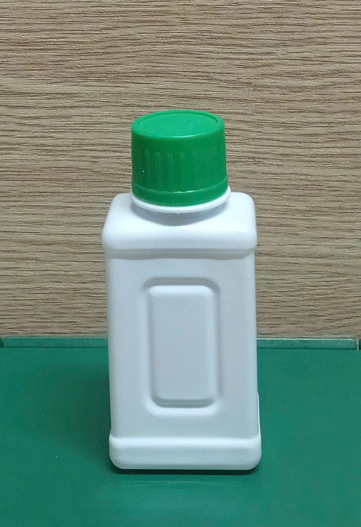 Chai nhựa PET 100 ml Vuông (Trắng đục)