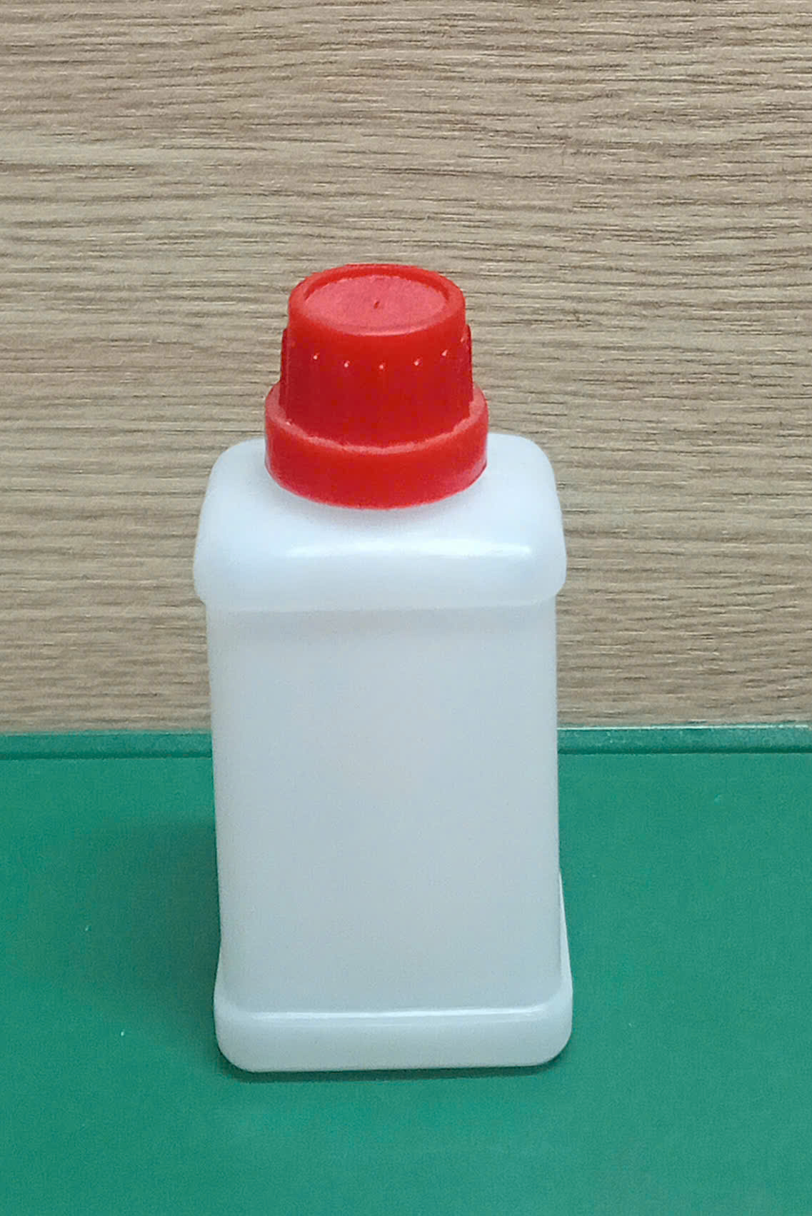 Chai nhựa HD 100 ml Vuông (Trắng Trong)