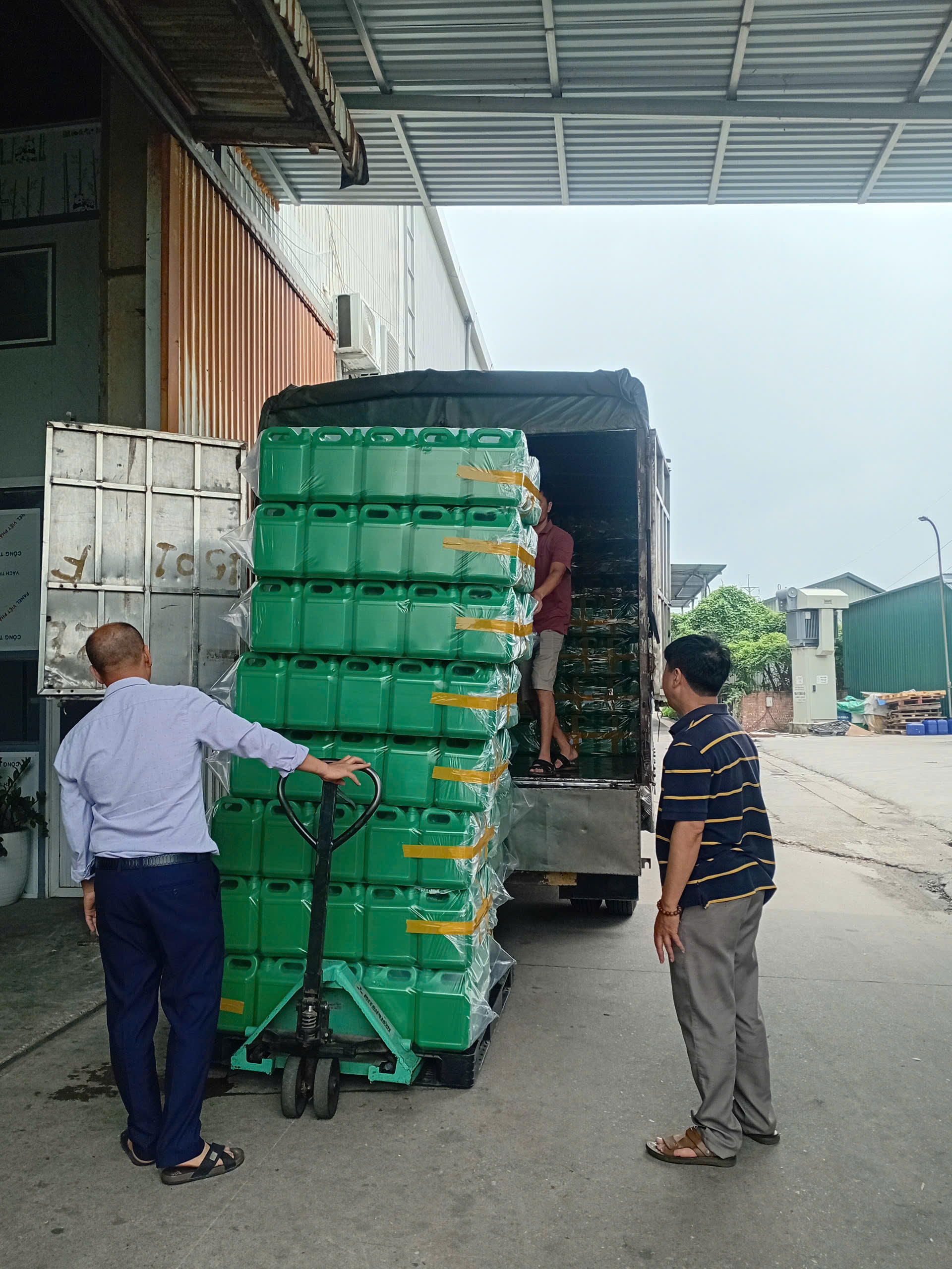 Công Ty Cổ Phần Sản Xuất Nhựa Thuận Thành