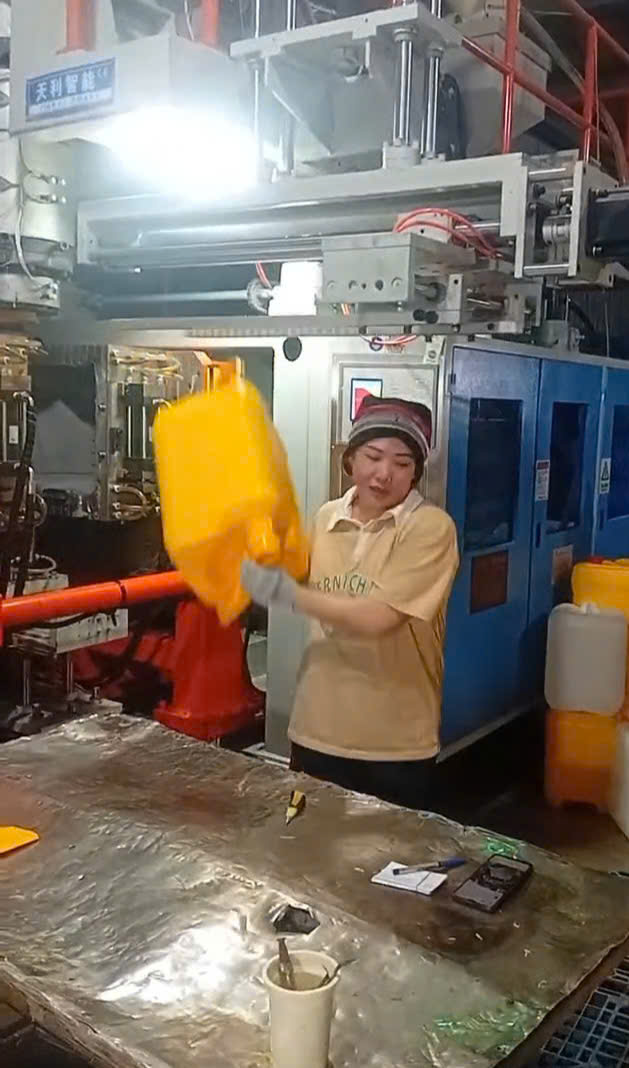 Công Ty Cổ Phần Sản Xuất Nhựa Thuận Thành
