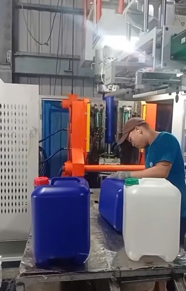 Công Ty Cổ Phần Sản Xuất Nhựa Thuận Thành
