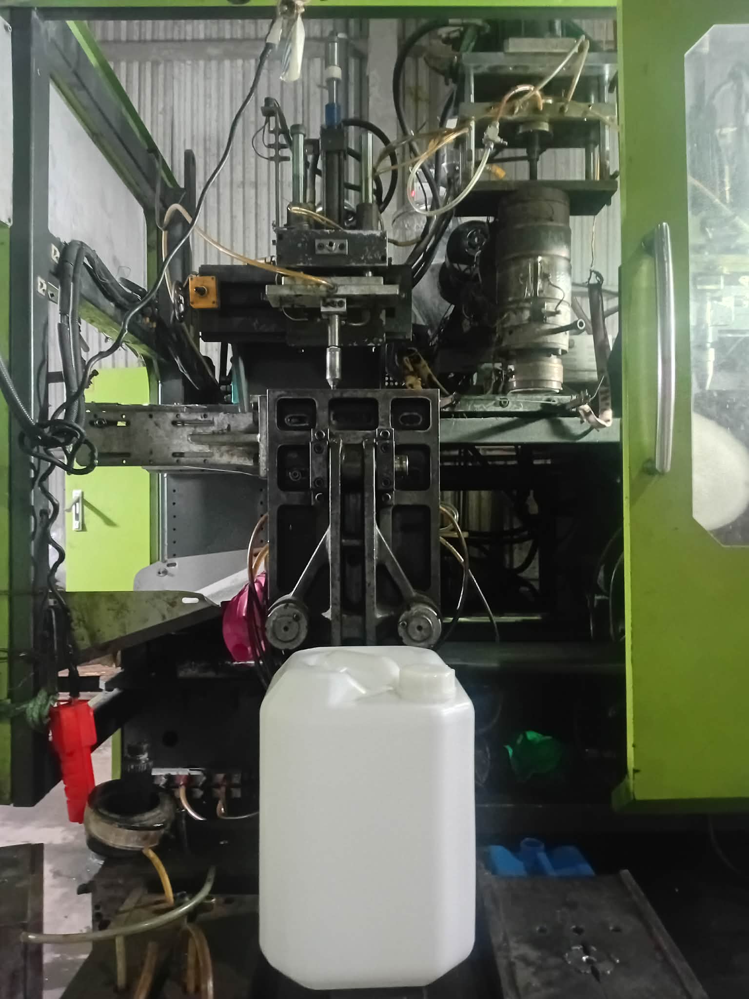 Công Ty Cổ Phần Sản Xuất Nhựa Thuận Thành
